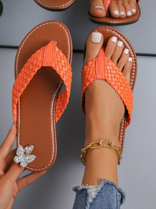 Braided Toe Post Flats Sandals - Trendy by Luna